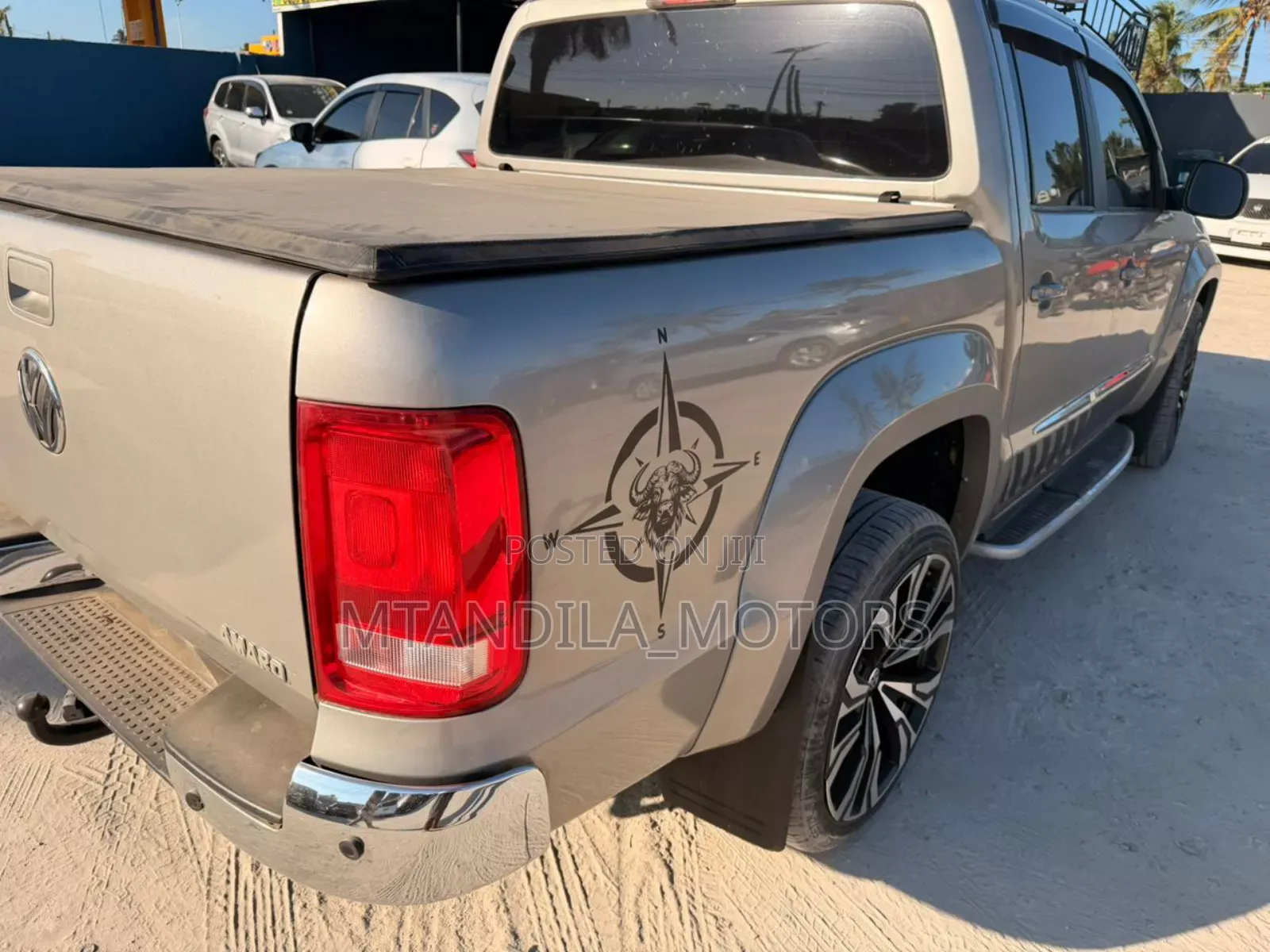 Volkswagen Amarok 2011 Gray