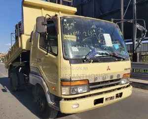 Mitsubishi Fuso Tipa Kaliiii 1996 Yellow