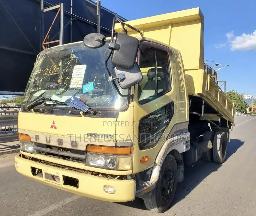 Mitsubishi Fuso Tipa Kaliiii 1996 Yellow