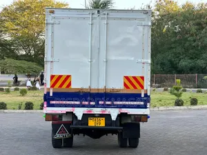 Mitsubishi Canter 1999 White