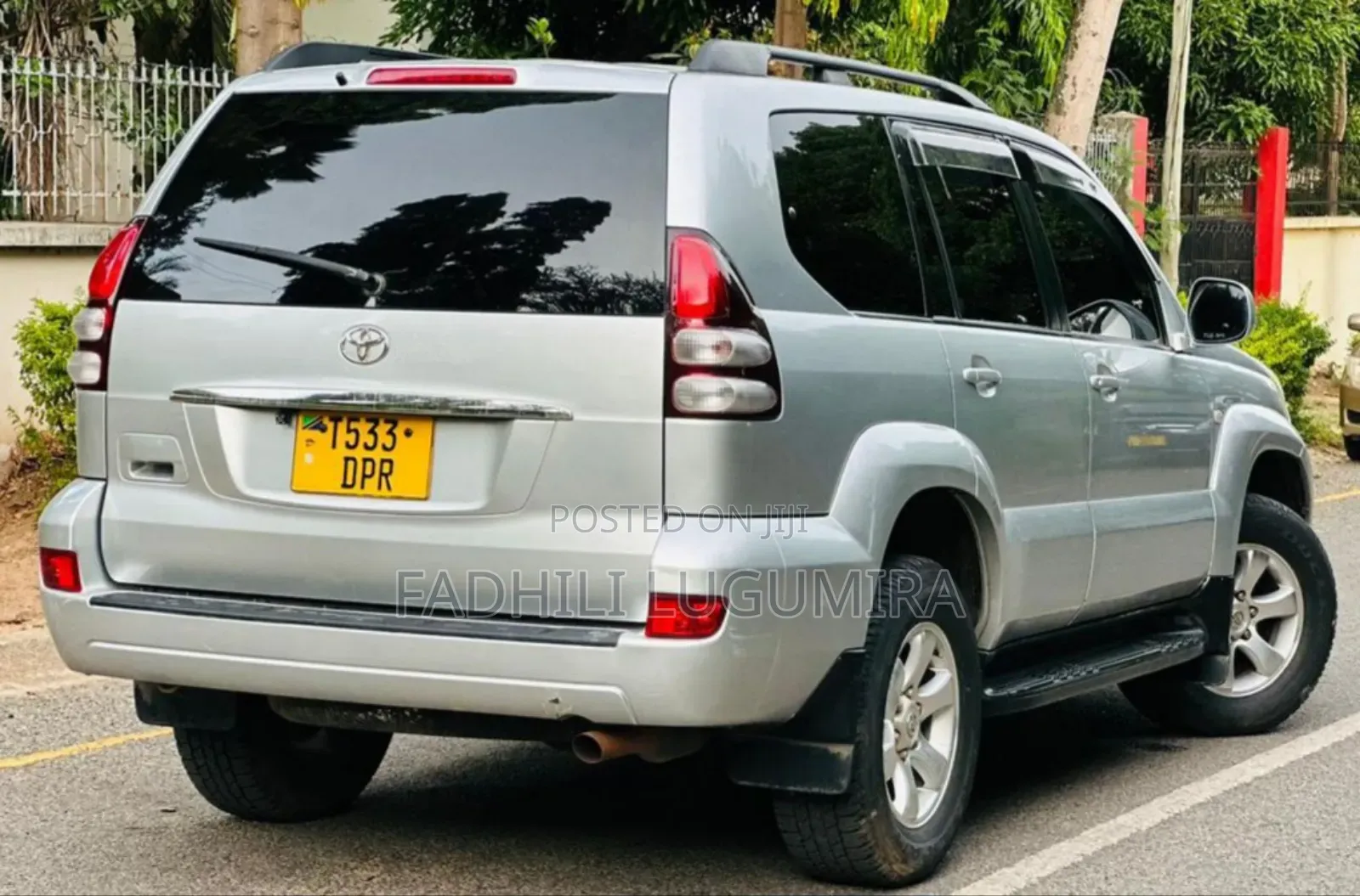 Toyota Land Cruiser 2005 Silver