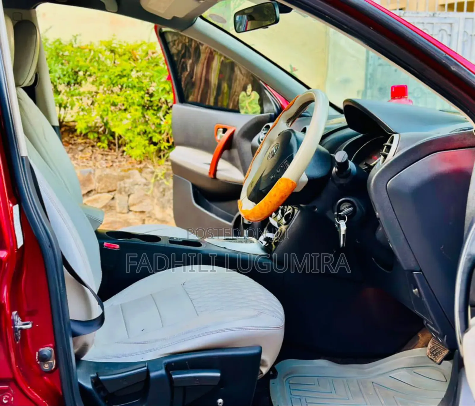 Nissan Dualis 2015 Red