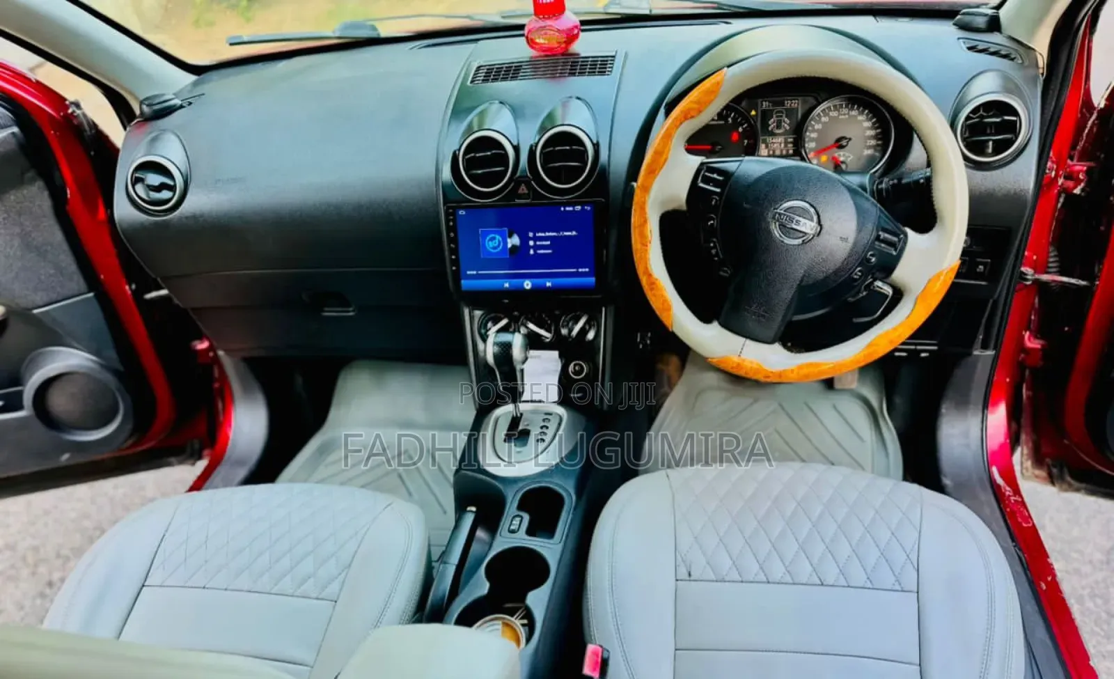 Nissan Dualis 2015 Red