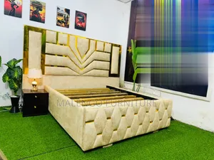 Bedsofa New Design in Town 5*6, Rang Cream Bedside Rangi Nyeusi
