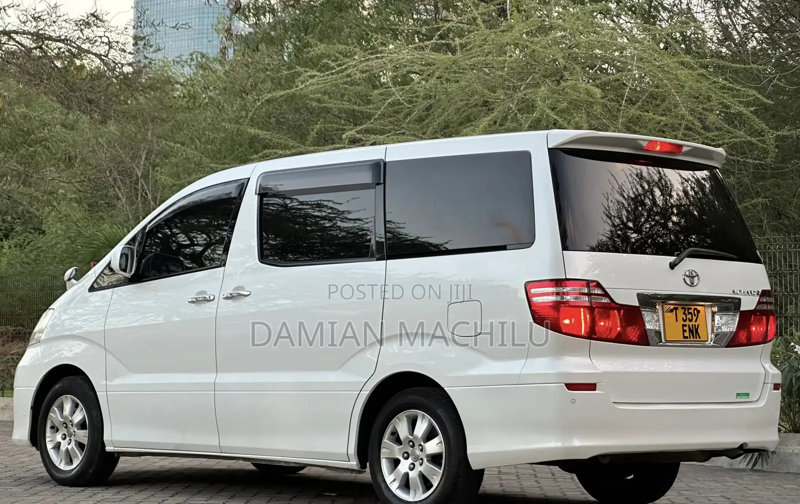 Toyota Alphard 2006 White