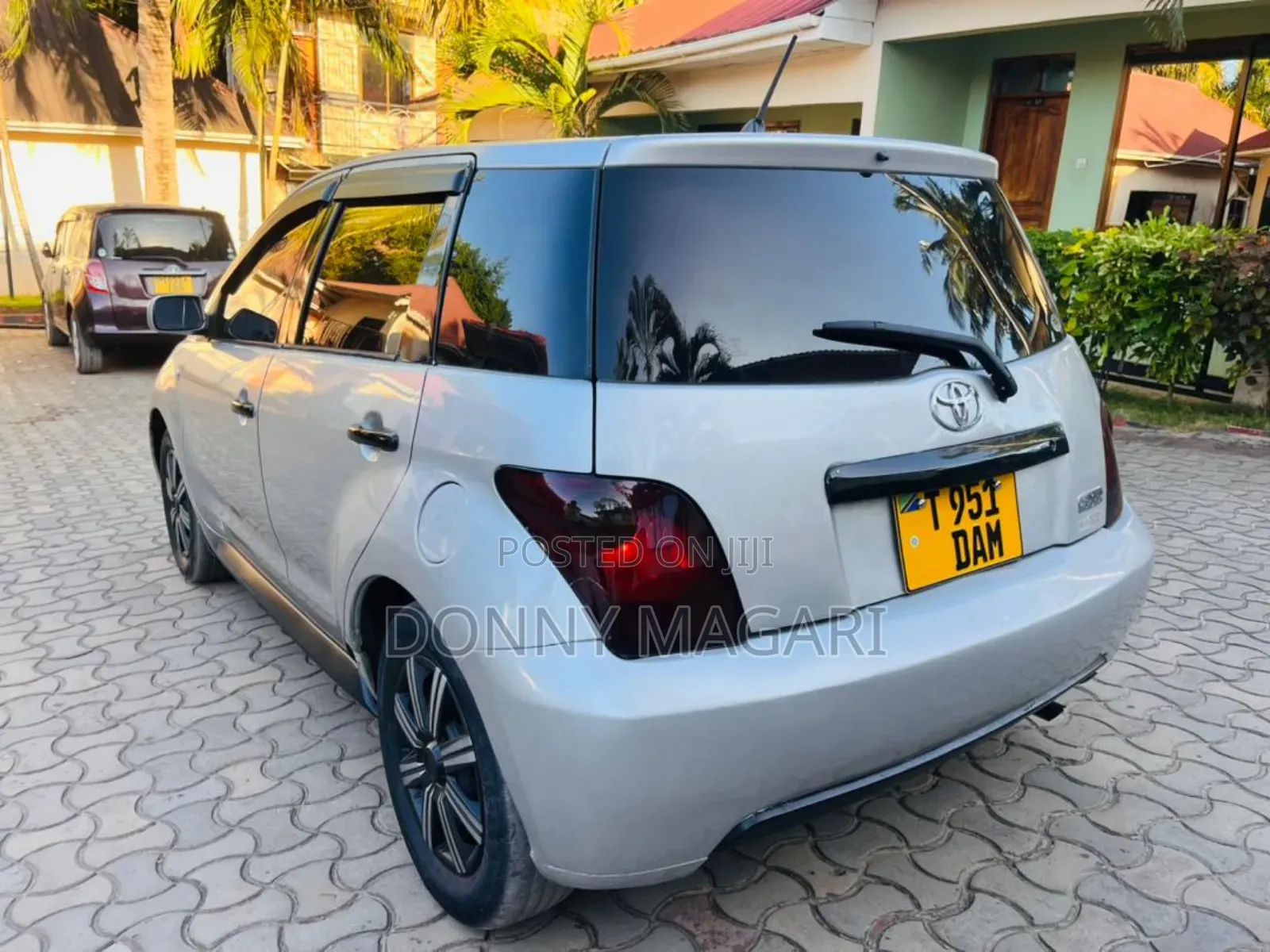 Toyota IST 2004 Silver
