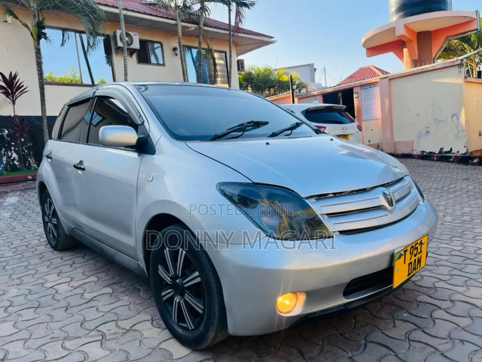 Toyota IST 2004 Silver