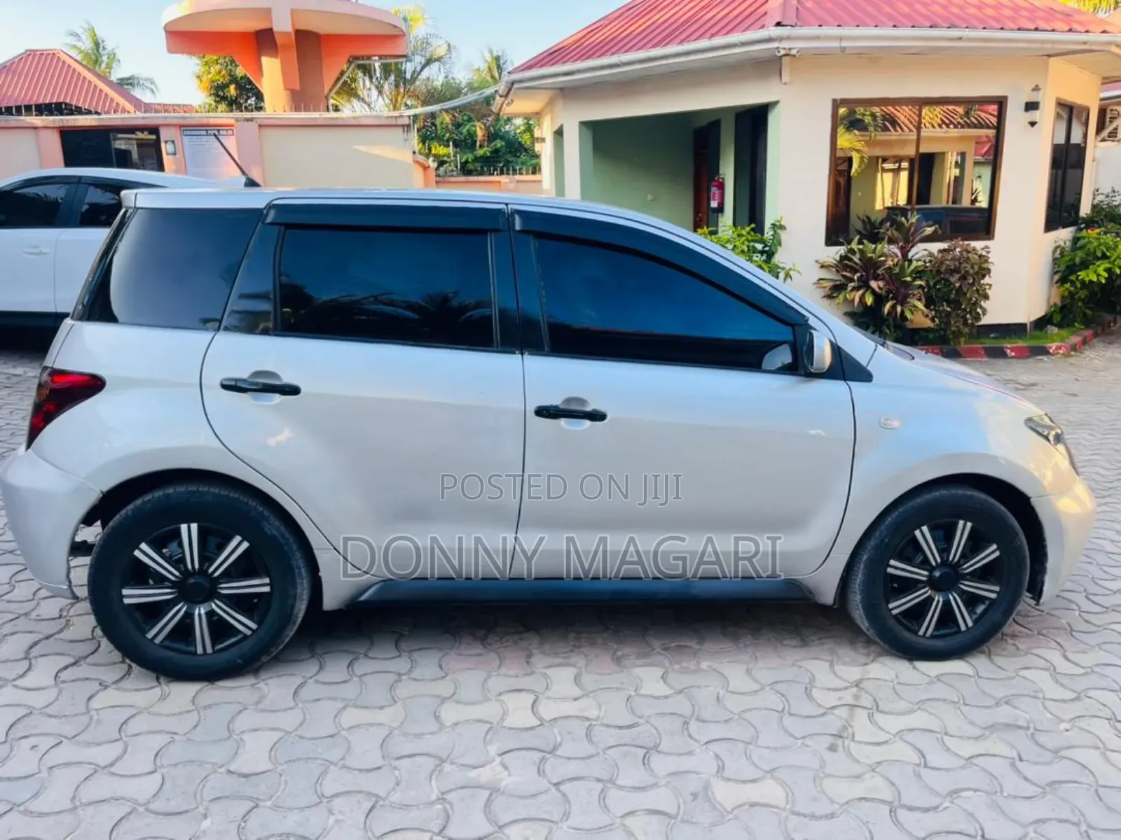 Toyota IST 2004 Silver