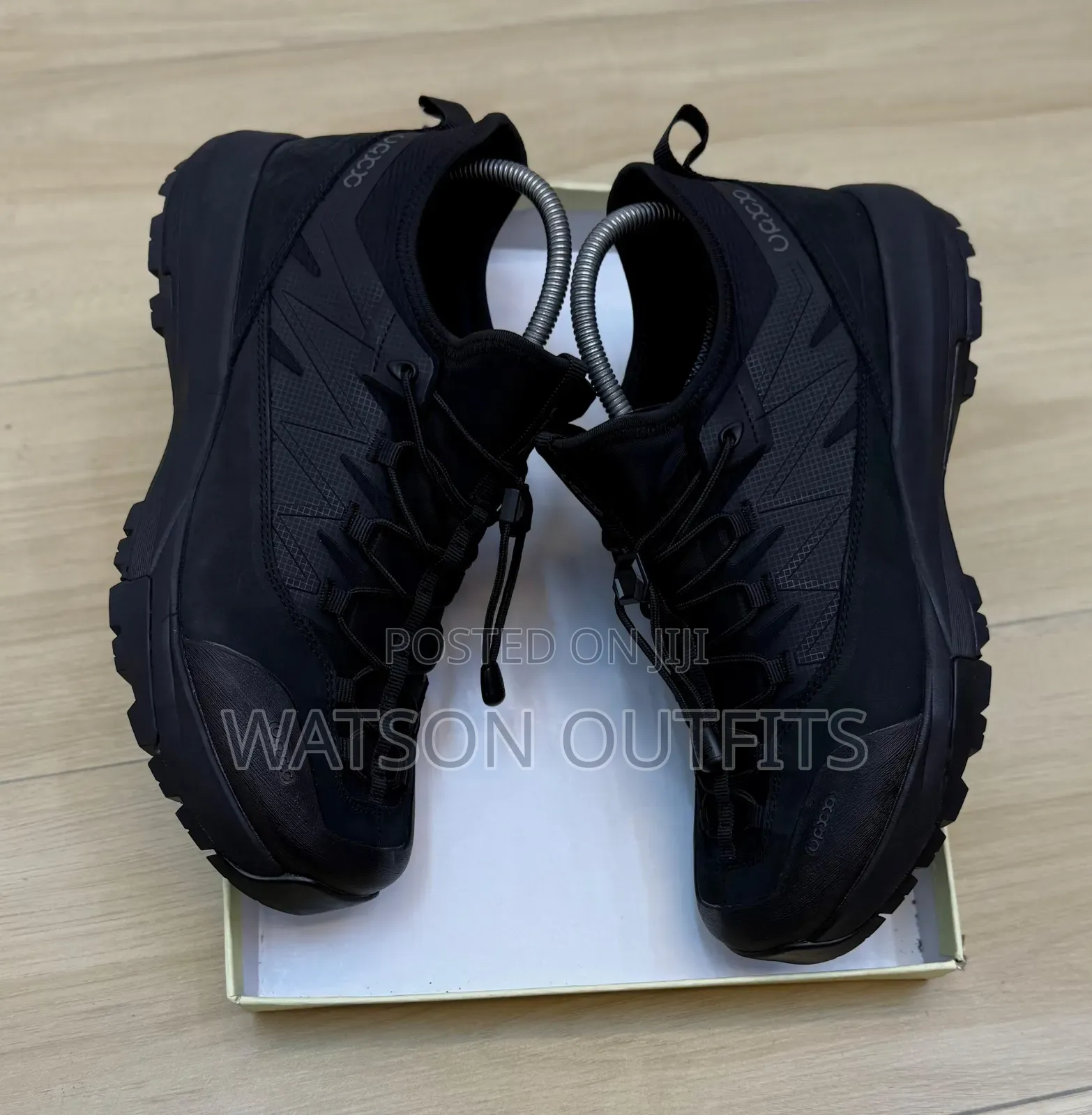 Viatu Vya Raba or Sneaker Shoes Za Leather Materials