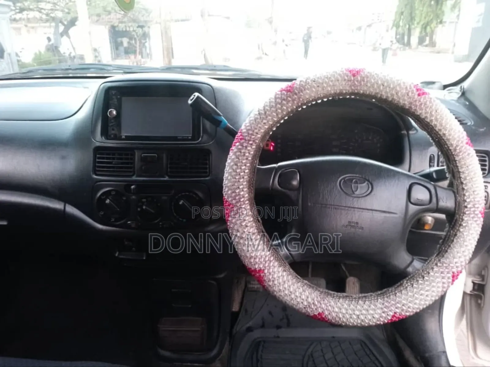 Toyota Raum 2004 White