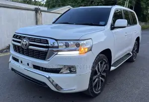 Toyota Land Cruiser 2009 White