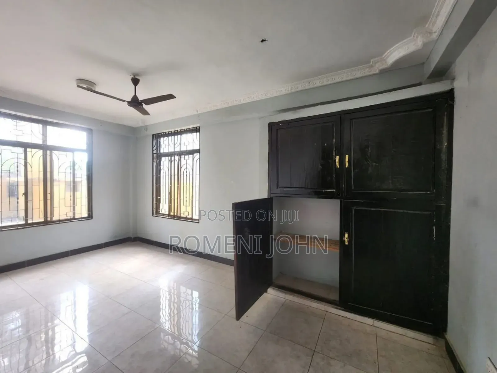 4bdrm Block of Flats in Tanzania Daresalaam, Ilala for rent