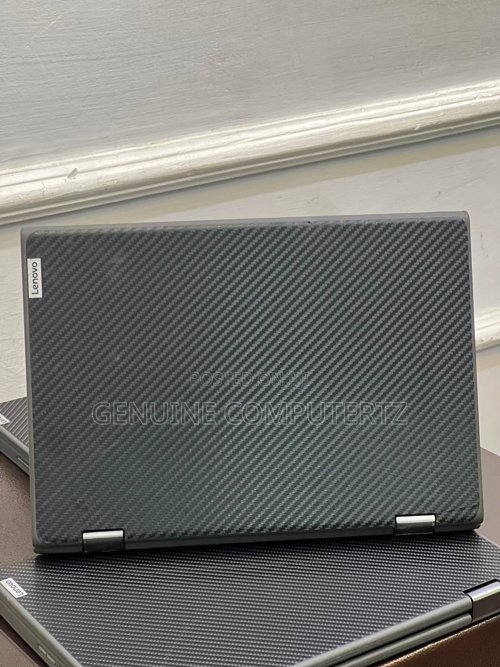 Laptop Lenovo 300e 4GB Intel Pentium SSD 128GB