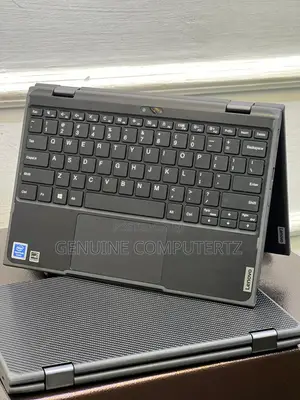 Laptop Lenovo 300e 4GB Intel Pentium SSD 128GB