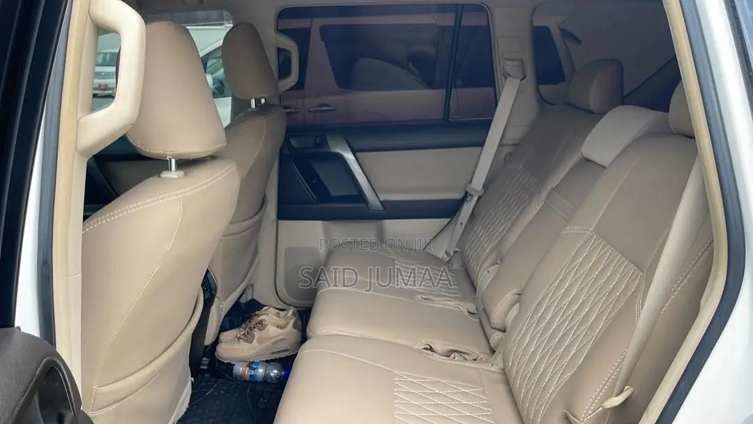 Toyota Land Cruiser Prado 2.7 i 2013 White