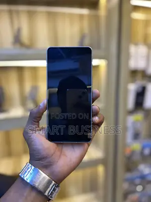 New Sharp Aquos R7 256 GB Silver
