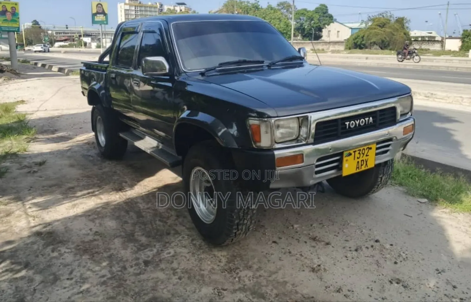 Toyota Hilux 2010 Black