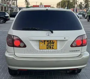 Toyota Harrier 1999 White