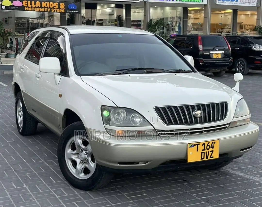 Toyota Harrier 1999 White