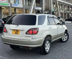 Toyota Harrier 1999 White