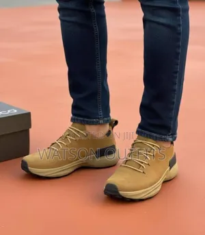 Shoes or Viatu Vya Kiume Vya Leather Materials