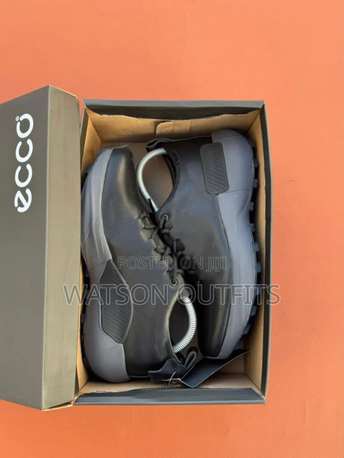Shoes or Viatu Vya Kiume Vya Leather Materials