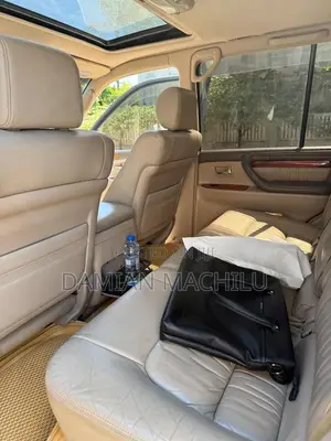 Toyota Land Cruiser 2003 White