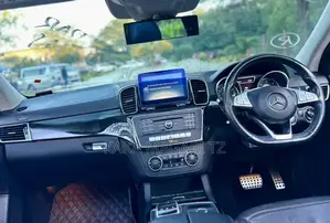 Mercedes-Benz GLC-Class 2017 Black