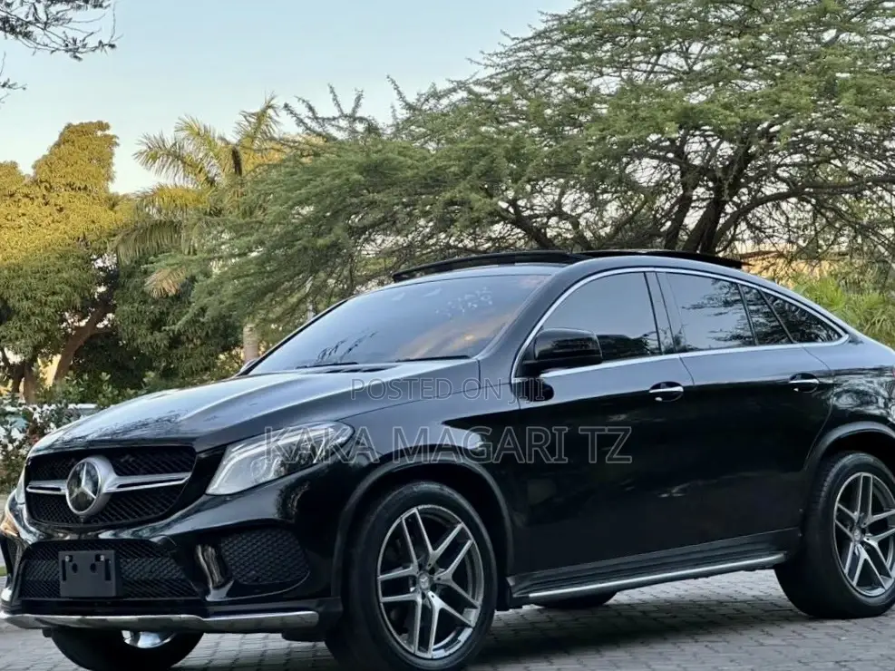 Mercedes-Benz GLC-Class 2017 Black
