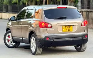 Nissan Dualis 2008 Beige