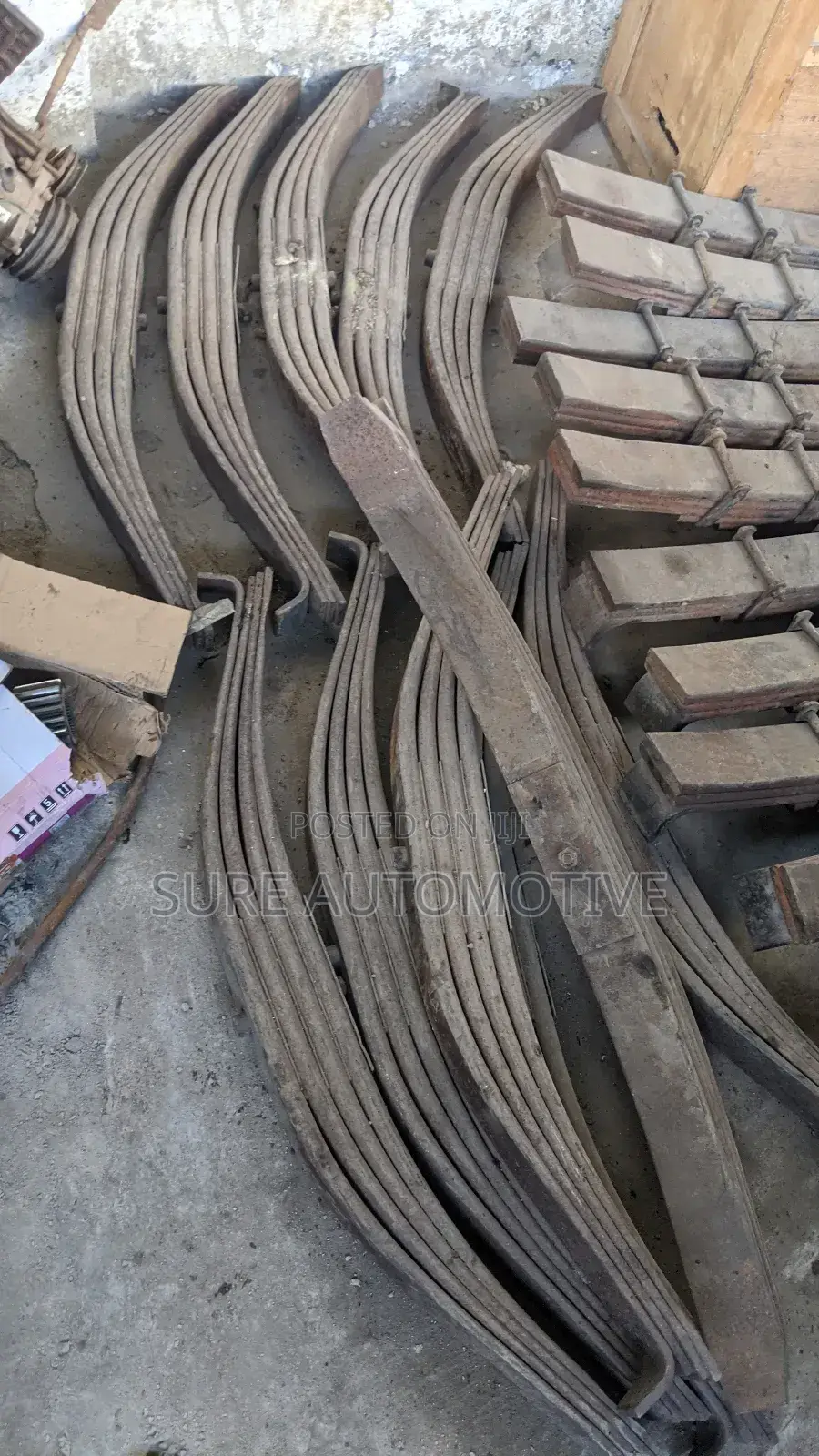 Trucks and Buses Genuine Used Spare Parts