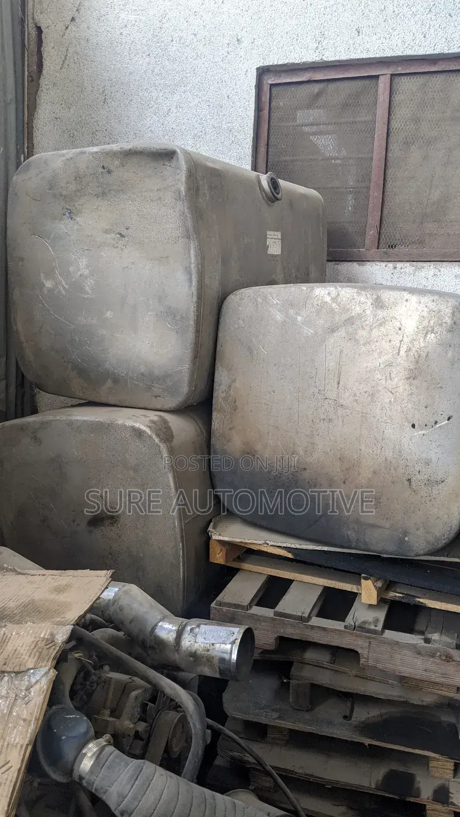 Trucks and Buses Genuine Used Spare Parts