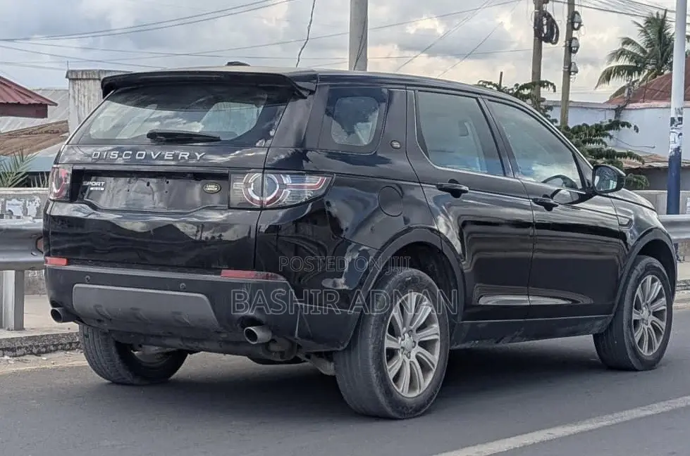 Land Rover Discovery Sport SE 2015 Black