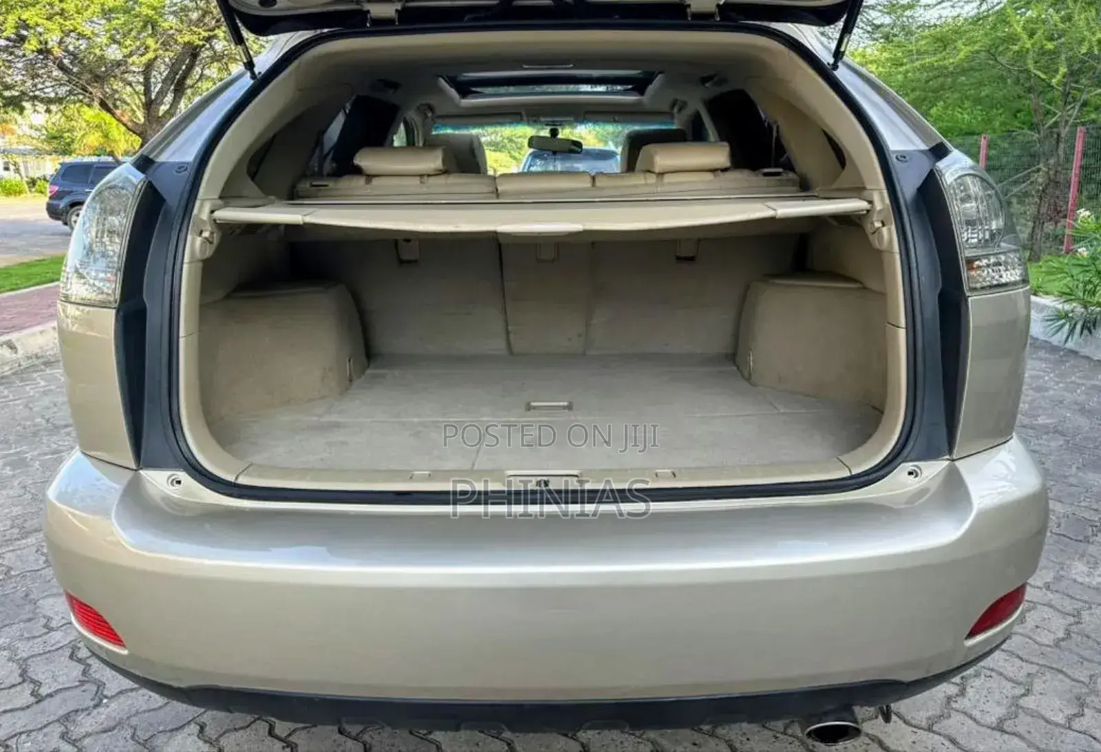 Toyota Harrier 2006 Gold