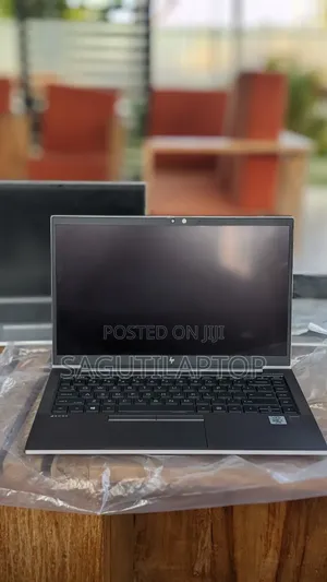 Laptop HP ZBook Firefly 14 G7 16GB Intel Core i7 SSD 512GB