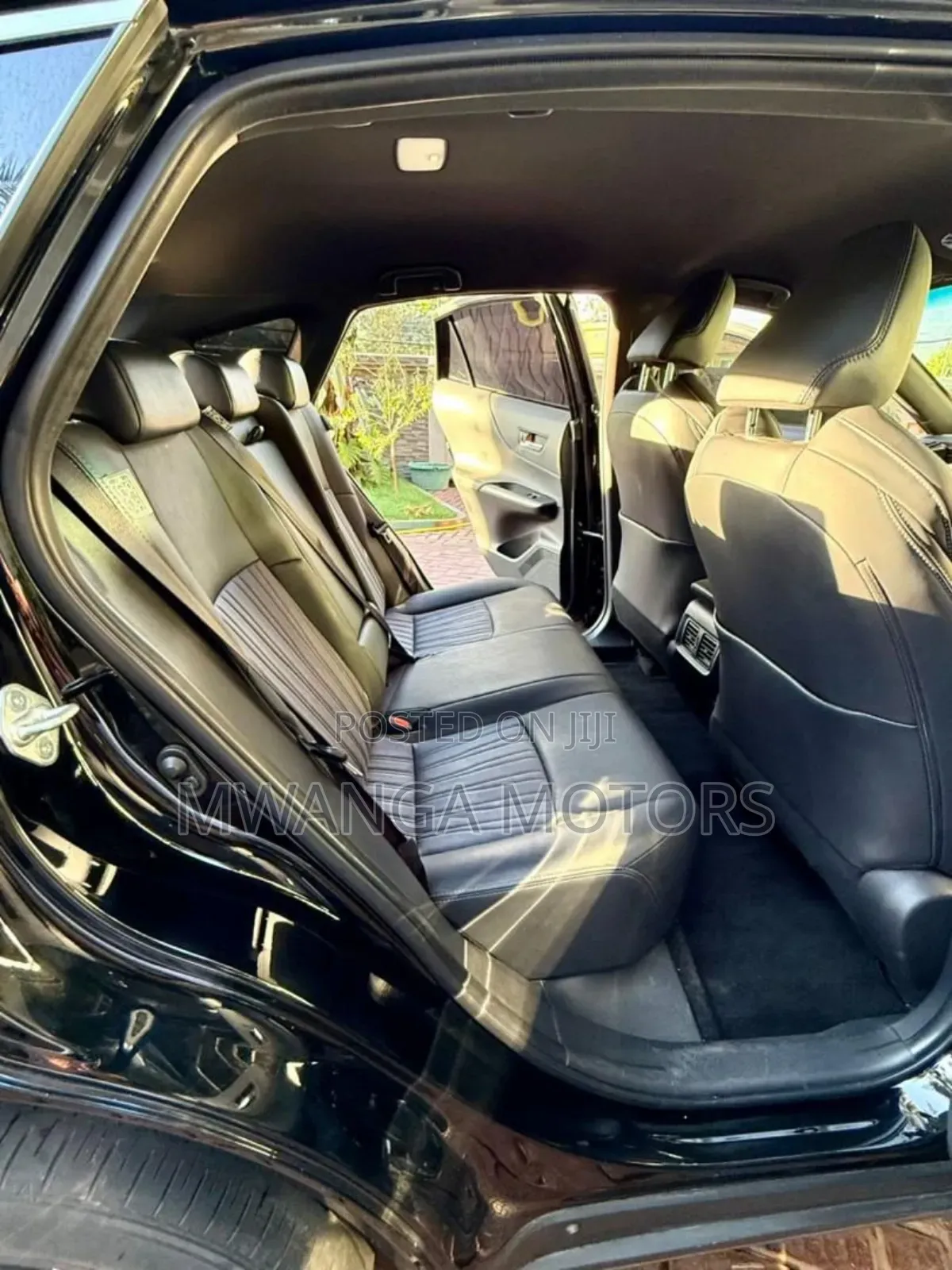 Toyota Land Cruiser LC300 2023 Black