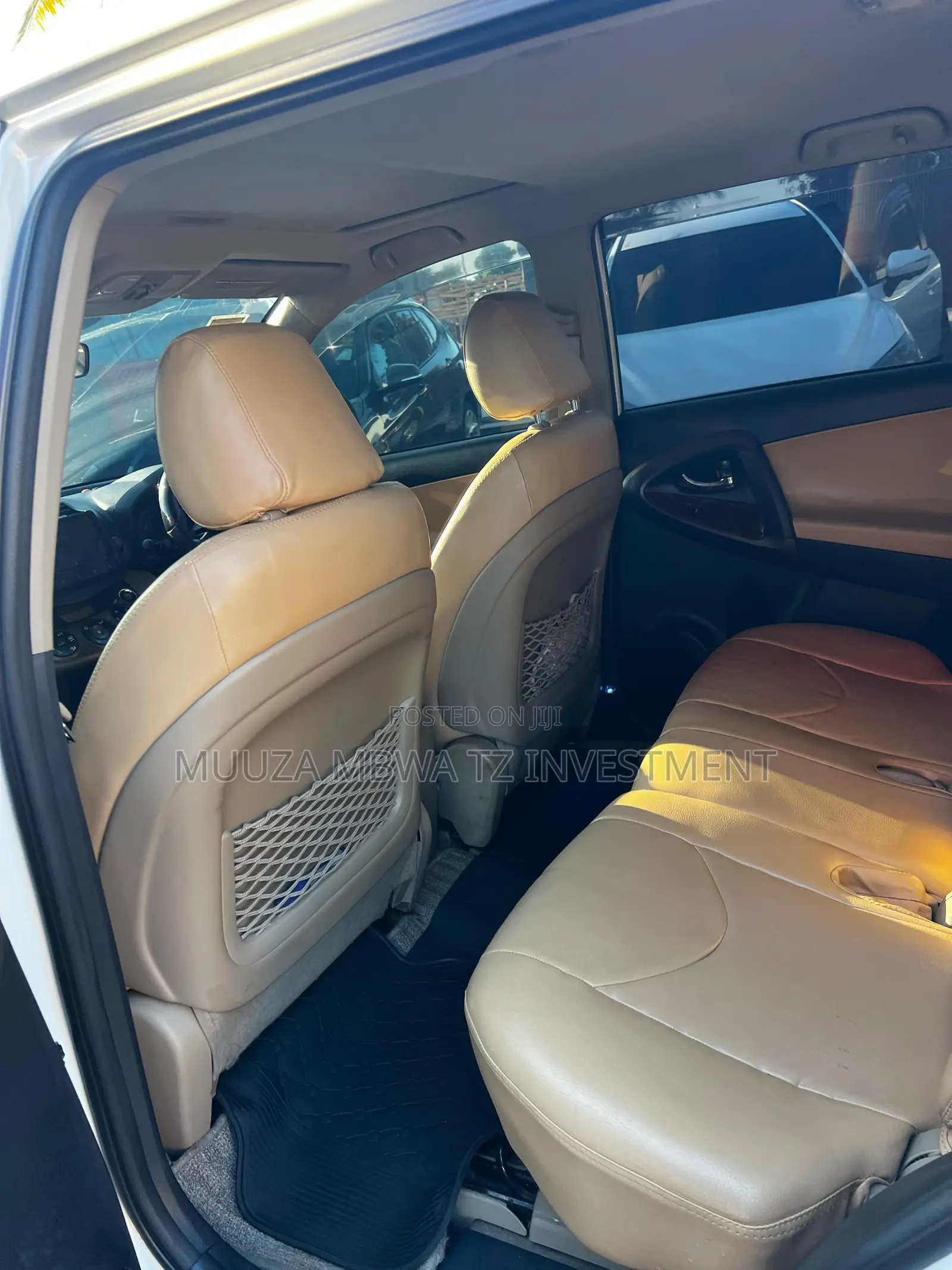 Toyota Vanguard 2008 White