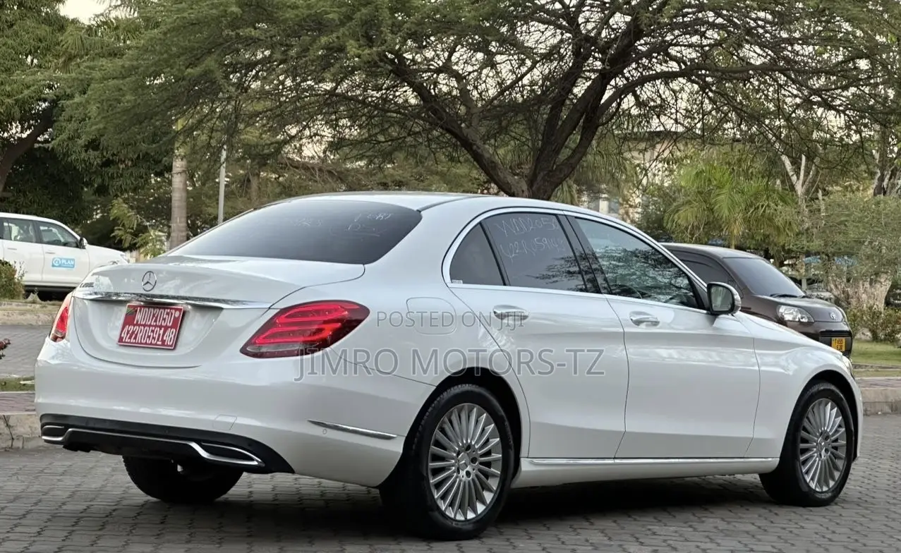 Mercedes-Benz C-Class 2015 White