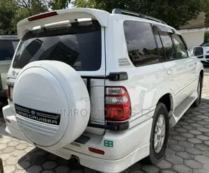 Toyota Land Cruiser 2004 White