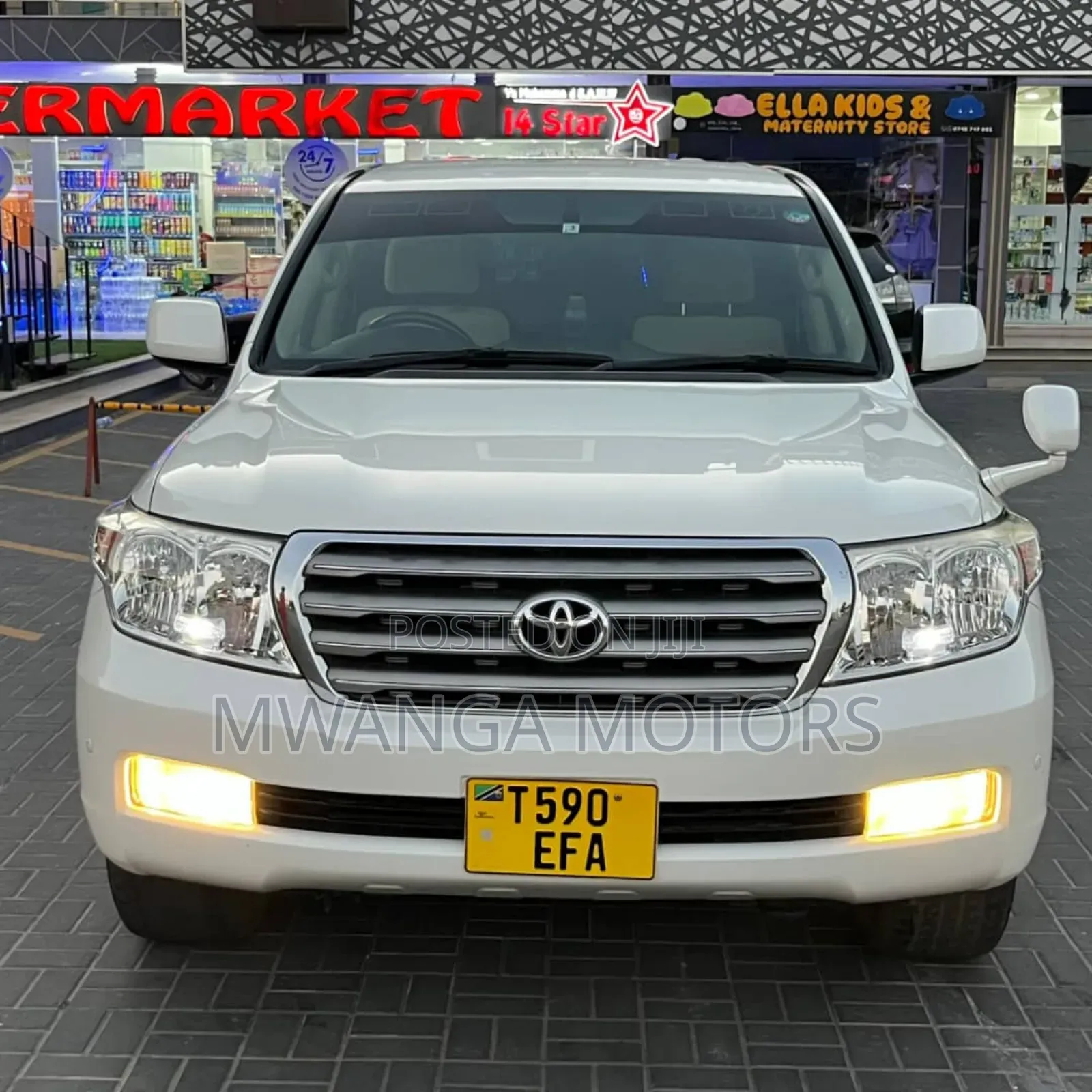 Toyota Land Cruiser 4.5 V8 VXR 2010 White