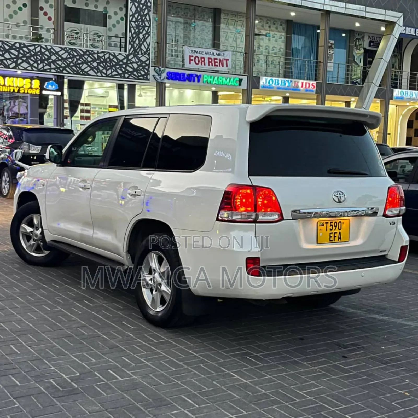 Toyota Land Cruiser 4.5 V8 VXR 2010 White