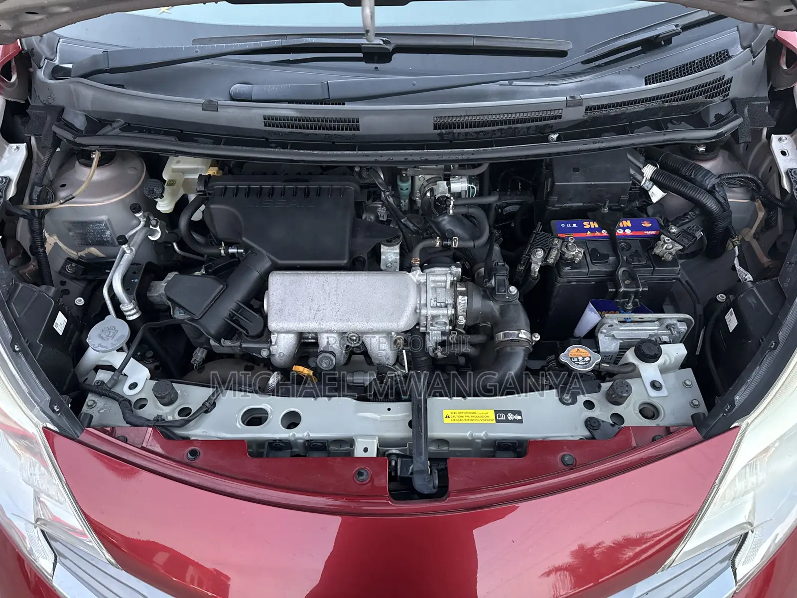 Nissan Note 2012 Maroon