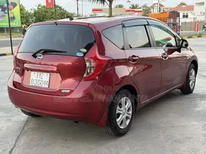 Nissan Note 2012 Maroon