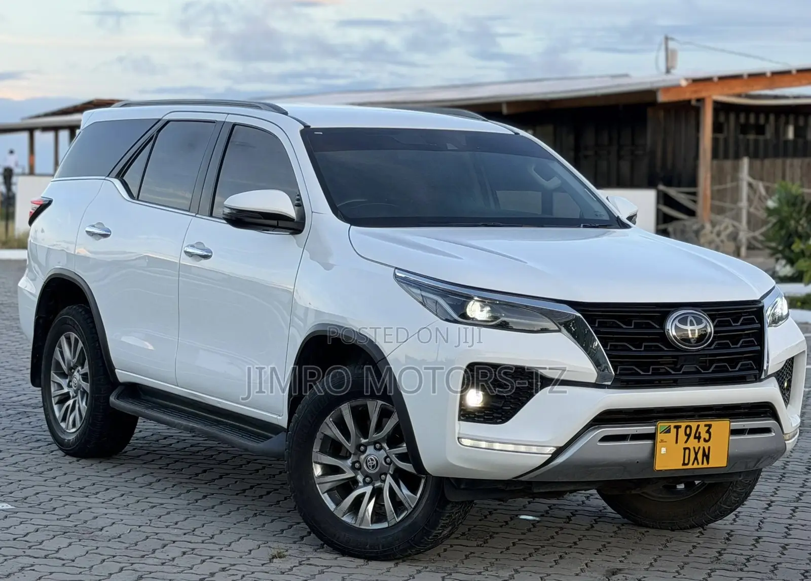Toyota Fortuner 2021 White