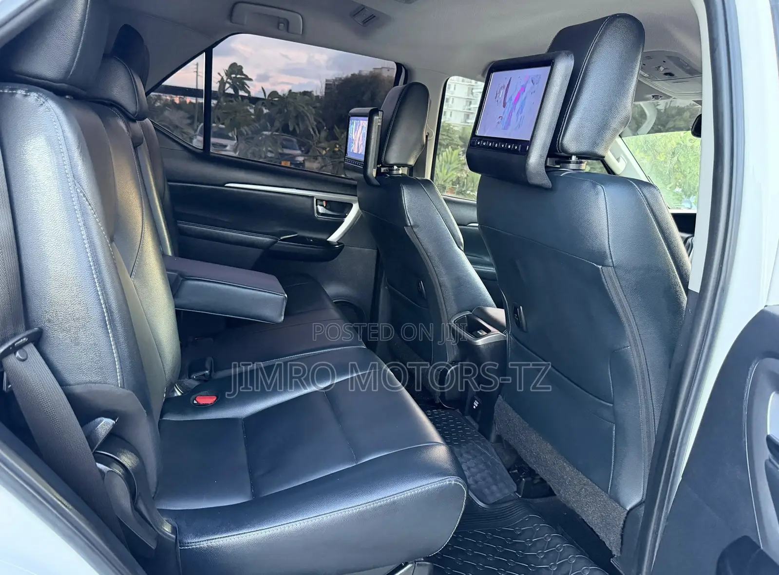 Toyota Fortuner 2021 White