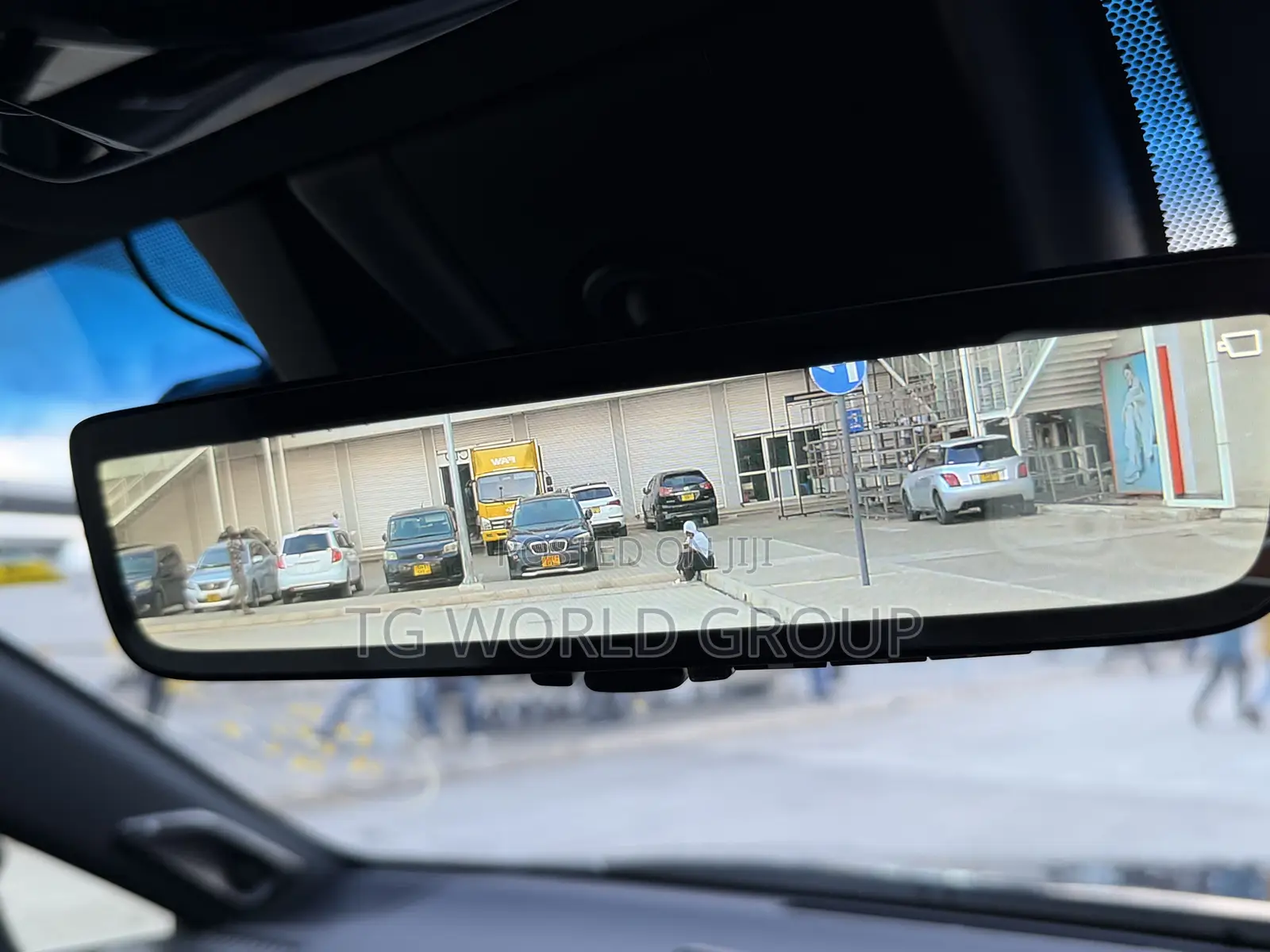 Toyota Harrier 2.0 2021 Black