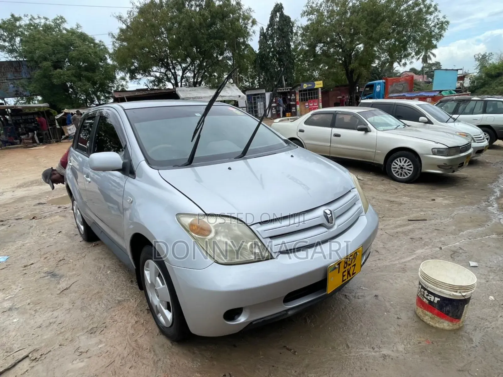 Toyota IST 2005 Silver