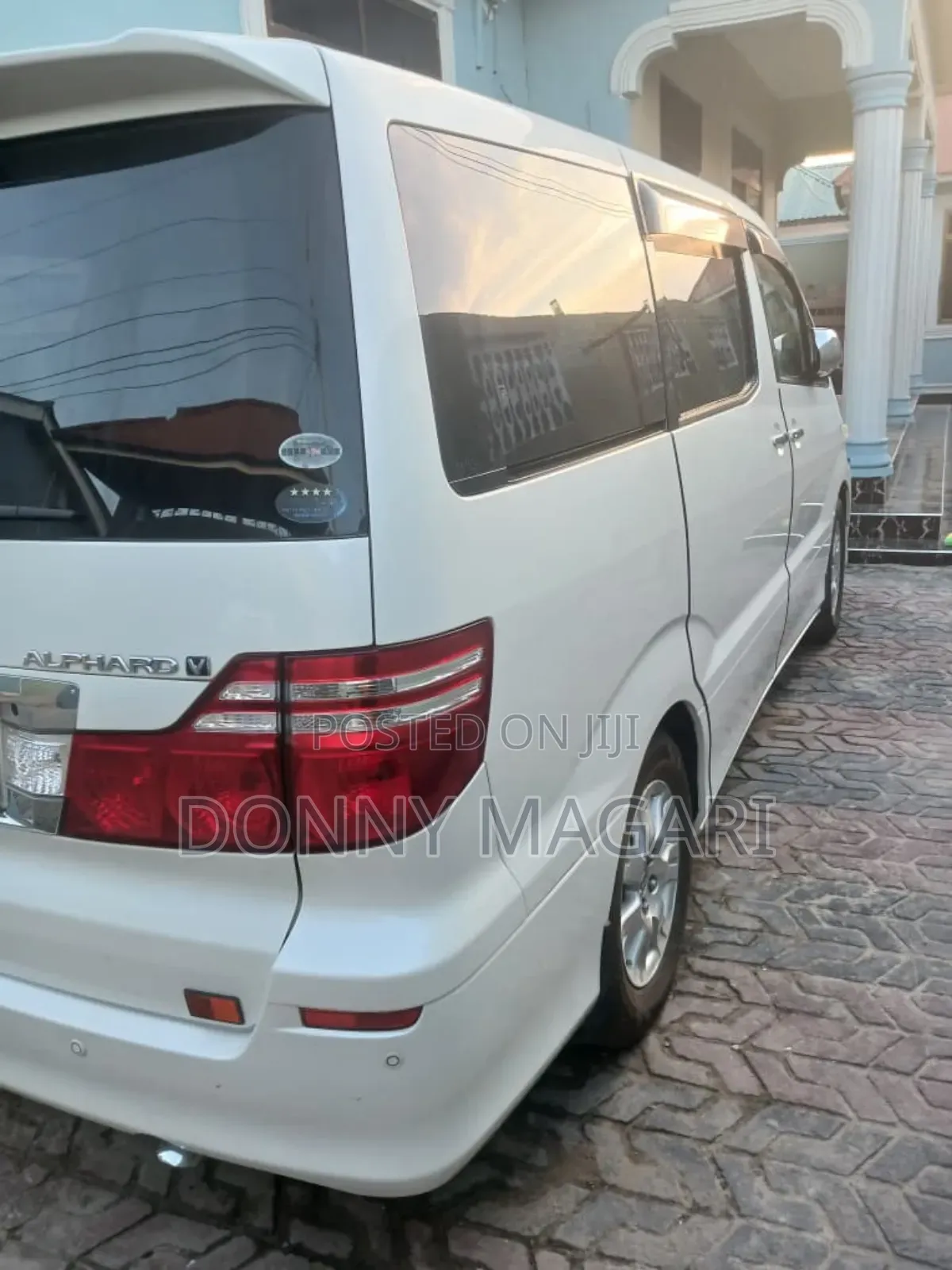 Toyota Alphard 2.4 Petrol AWD 2006 White