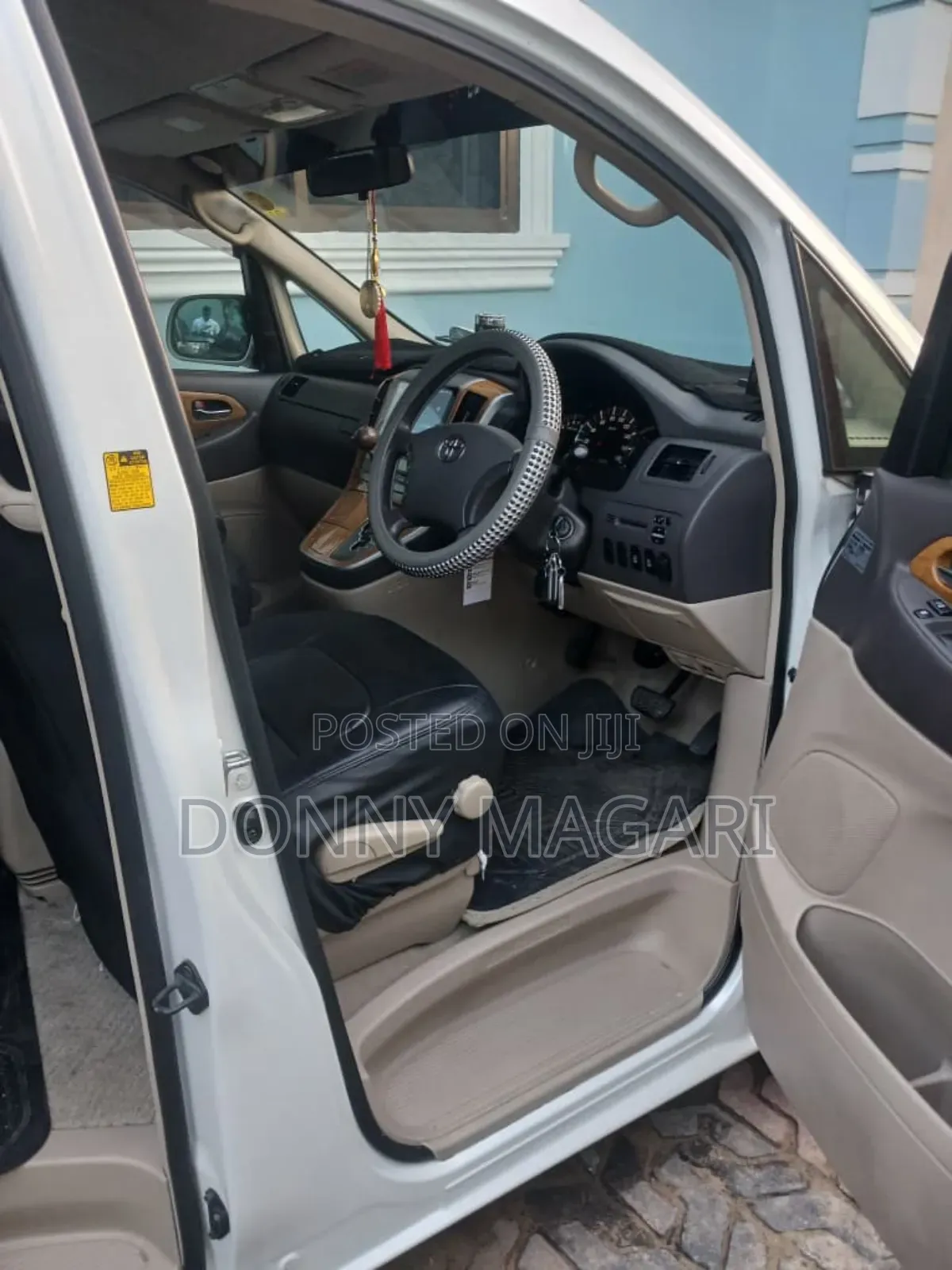 Toyota Alphard 2.4 Petrol AWD 2006 White