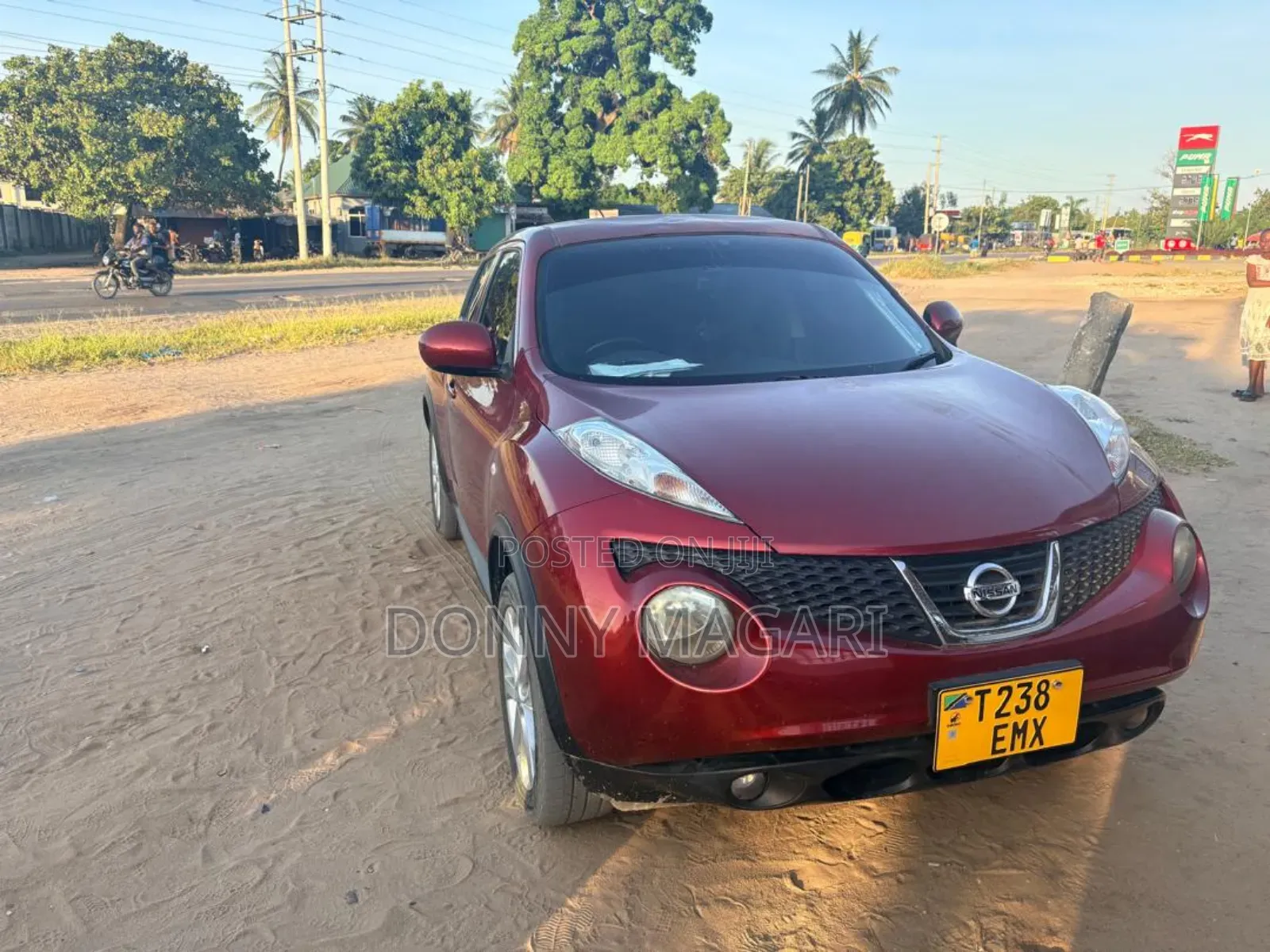 Nissan Juke SV Automatic 2012 Maroon
